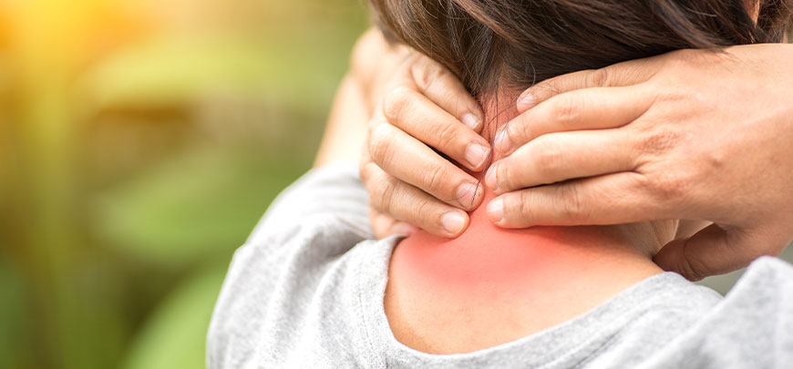 Patient with chronic neck pain in need of spinal decompression therapy at Dynamic Chiropractic in Louisville